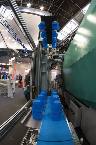 Keeping load peaks down and operational reliability up